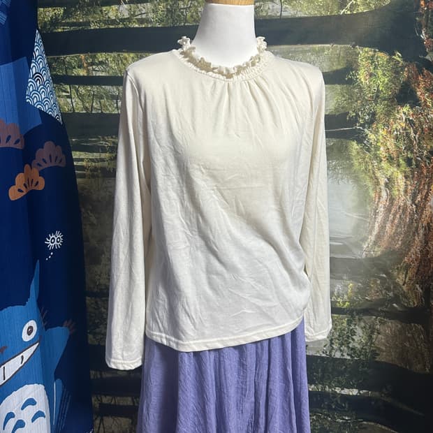 에카소포 ehka sopo 우유빛 프릴 티셔츠 모리 모리걸