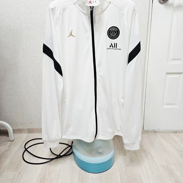(100)L☆우주매물☆나이키조던[PSG]파리생제르망 [화이트] 트랙탑져지