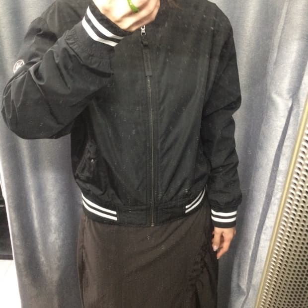 Juicy conture 바람막이 자켓