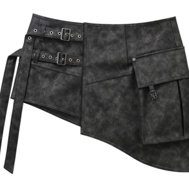 트리밍버드 Belted Layered Leather Wrap 차콜