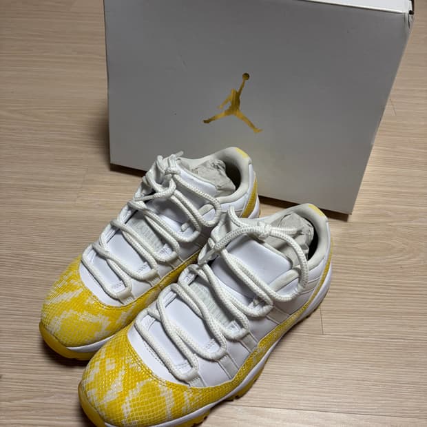 조던 레트로11 로우 옐로우 스네이크스킨