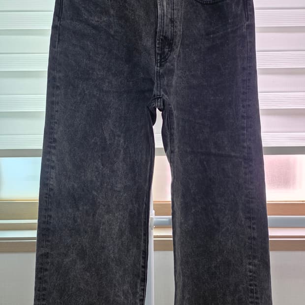 GU 블랙 워싱 와이드 데님 팬츠 31