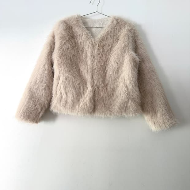 Simple oat fur jacket / ivory