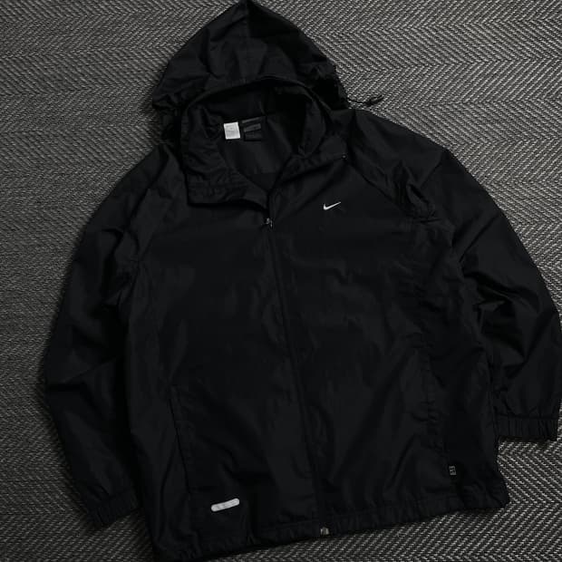 나이키 클리마핏 올드스쿨 블랙 바람막이 자켓y 4110