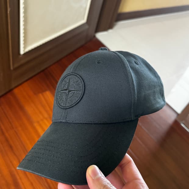 스톤아일랜드 볼캡 모자