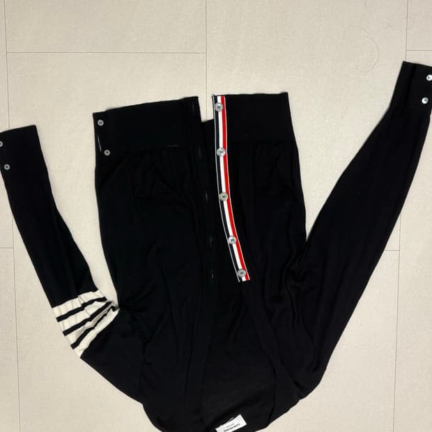 톰브라운 울 가디건 정품