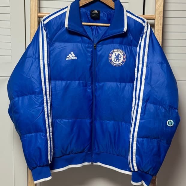 아디다스 첼시 빅로고 06-08 푸퍼 패딩 자켓