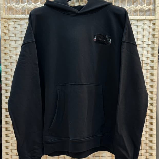 3/100 정품 발렌시아가 개퍼후드 팝니다