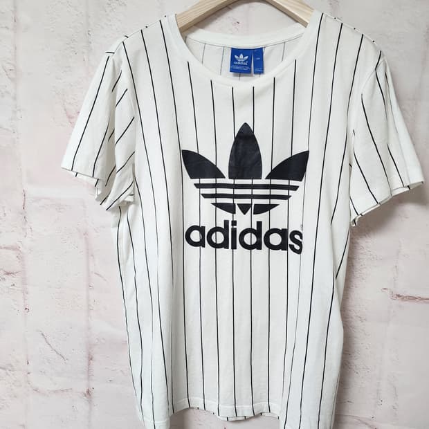 아디다스 티셔츠