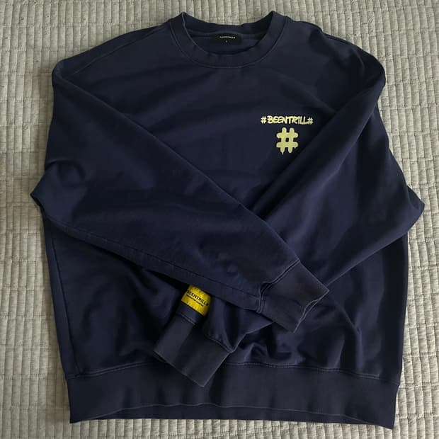 빈트릴 네이비 맨투맨