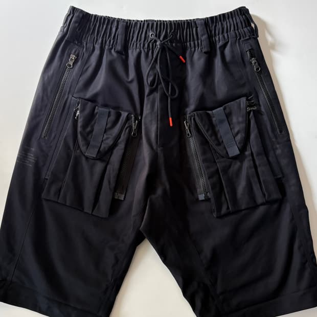 Nike ACG 나이키 블랙컬러 디플로이 카고 쇼츠