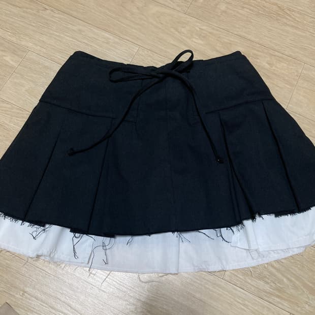 레이어드 플리츠 스커트 치마
