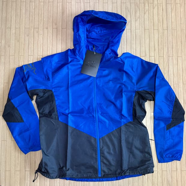 아크테릭스 노반 윈드쉘 후디 바이탈리티 블랙 새제품 정품