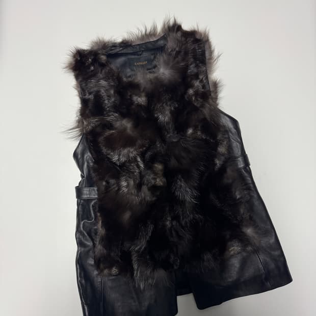 여성 카시바디 리얼 폭스퍼 양가죽 버튼 베스트 55