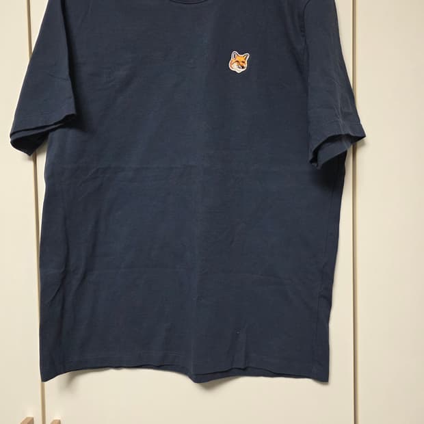 메종키츠네 네이비 반팔티s