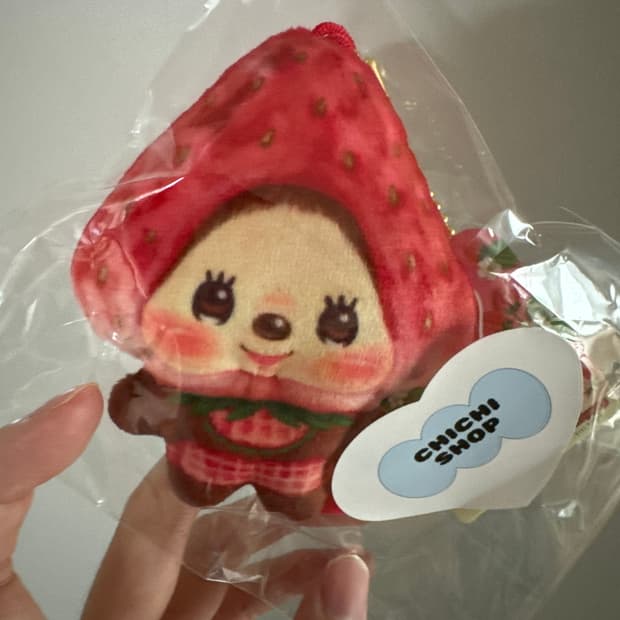 [정품] 몬치치 후쿠오카 딸기 키링🦧
