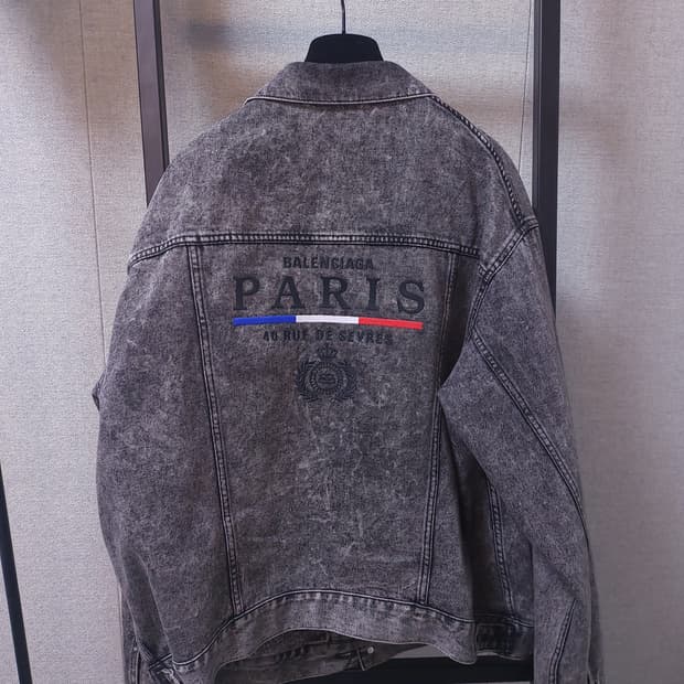 [46] 19FW 발렌시아가 파리스 흑청 자켓