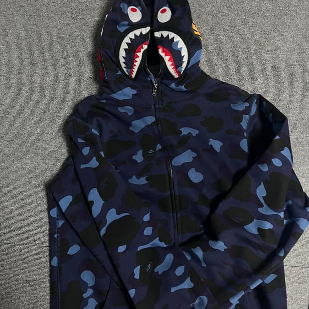 베이프 샤크 후드집업