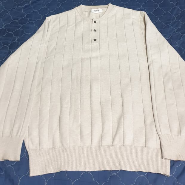 ROOM 서울 텍스처 스트라이프 헨리넥 긴팔니트 아이보리 (L)