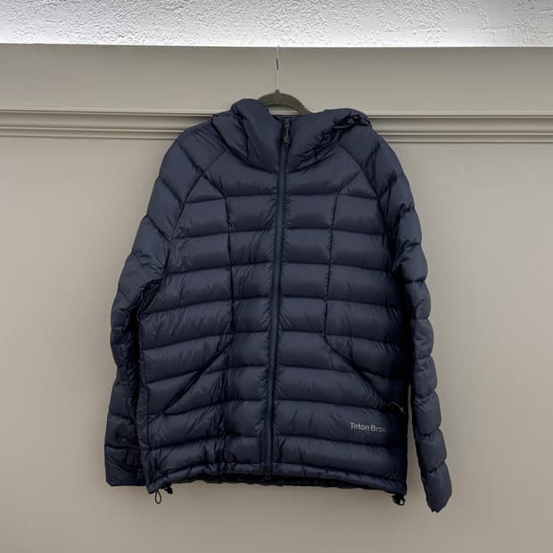 Teton bros 경량패딩팝니다