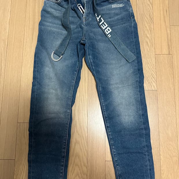 오프화이트(Off-White)디아고날(Diagonal) 벨티드 데님 팬츠