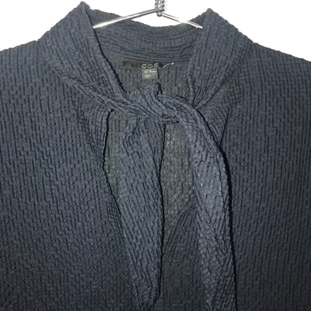 (UNISEX) COS Wrinkle Fabric Scarf Collar