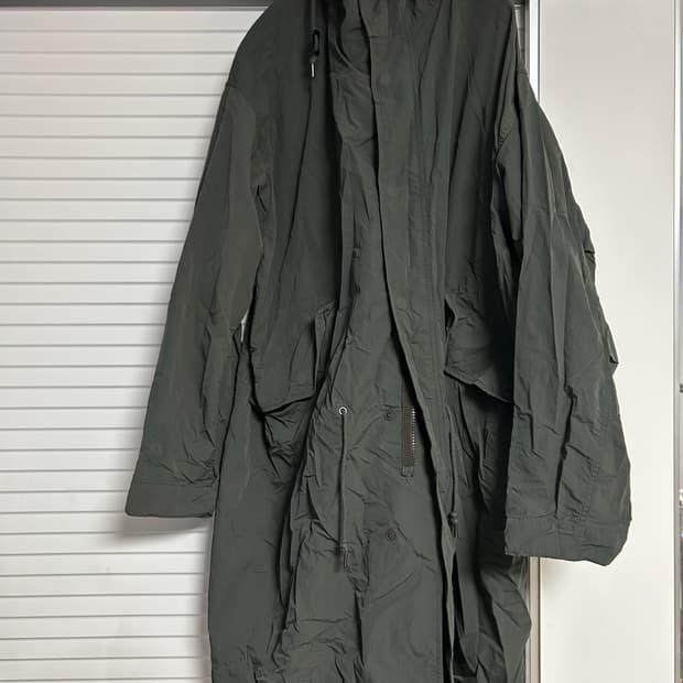 [L] 유니클로u 피쉬테일 다크그린 L