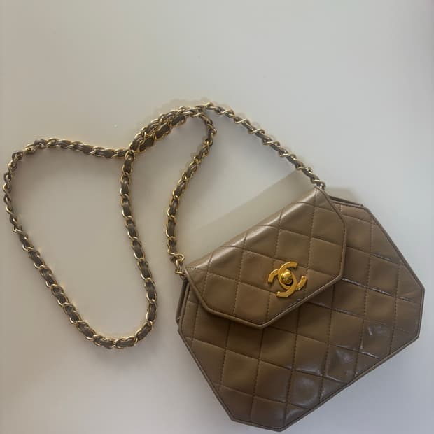 샤넬 빈티지 옥타곤 Cc 플랩백