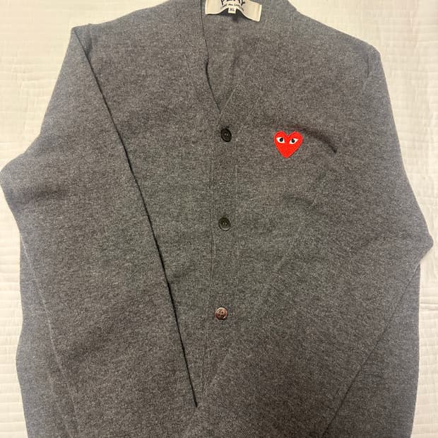 꼼데가르송 차콜그레이 레드와펜 XL