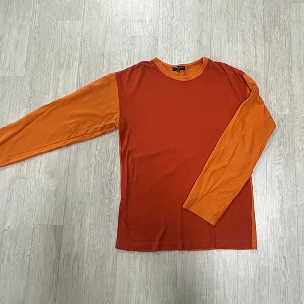 꼼데가르송 티셔츠