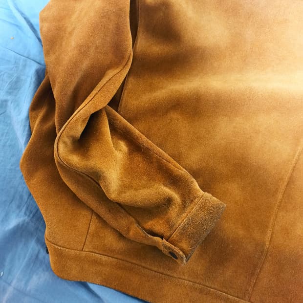 블라인드파일즈 스웨이드 트러커