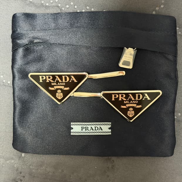 프라다 정품헤어핀세트팝니다