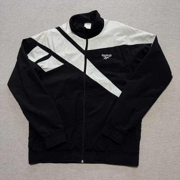 리복 빅로고 패턴 바람막이 자켓