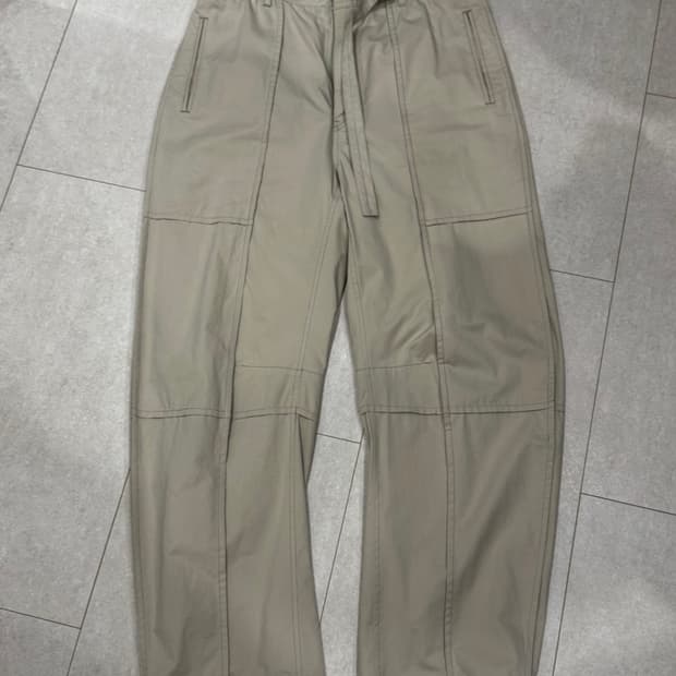 인사일런스 커브드 코튼팬츠