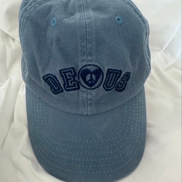 데우스 엑스마키나 볼캡 모자 블루