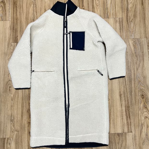 모더먼트 플리스 롱 점퍼