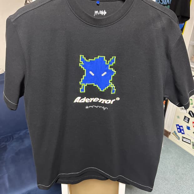 아더에러 스페이스 인베이더 반팔