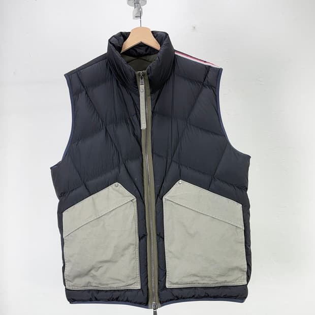 몽클레르 젬 블랙 패디드 구스다운 패딩 베스트