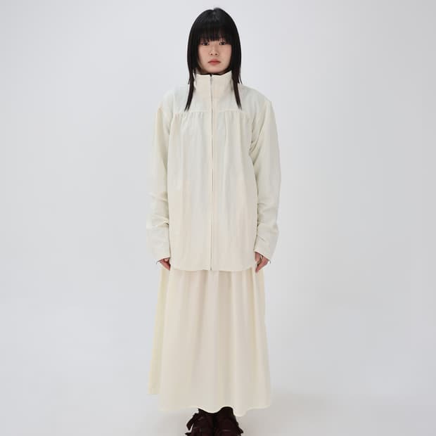 아모르샤이 Shirring Windbreaker