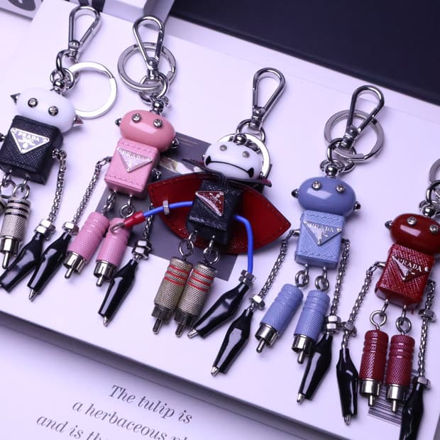 (정품)프라다 에드워드 로봇 키링