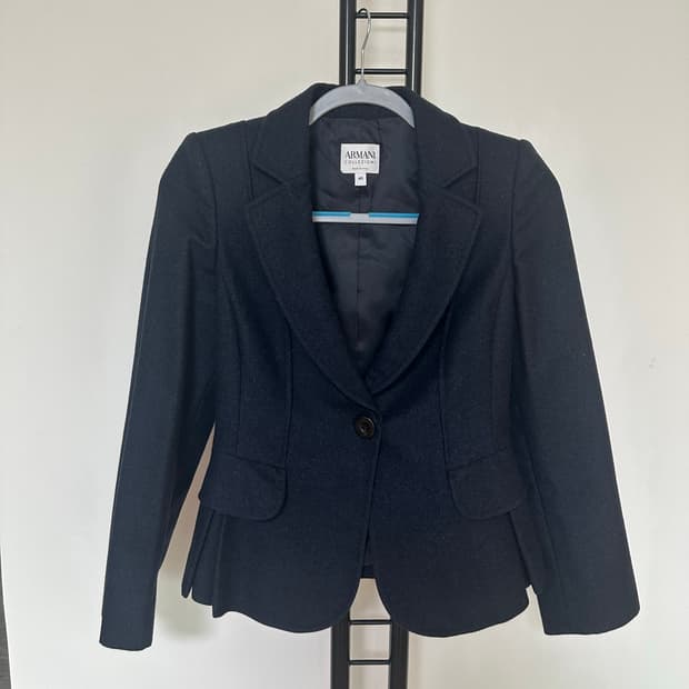 알마니 꼴레지오니  원버튼  울100%숏자켓 -40사이즈