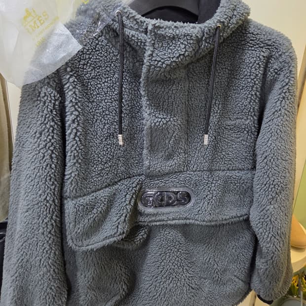 GCDS 헤비 아노락 후디