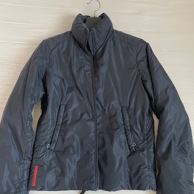 프라다 빈티지 나일론 경량 패딩 네이비 46