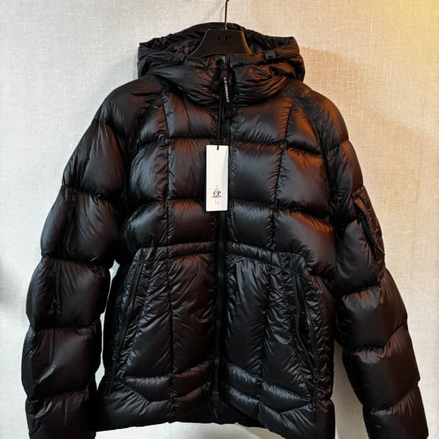 CP 컴퍼니 디디쉘 후드 패딩 블랙 L 