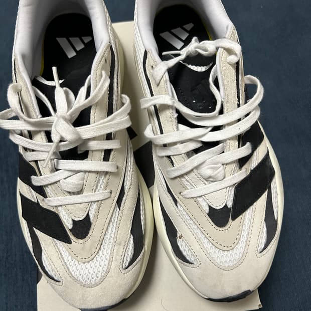 아디다스 라이트 블레이즈