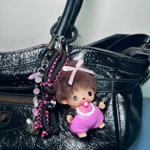 ✨🖤💖헬로키티 베베 몬치치 키링(3)