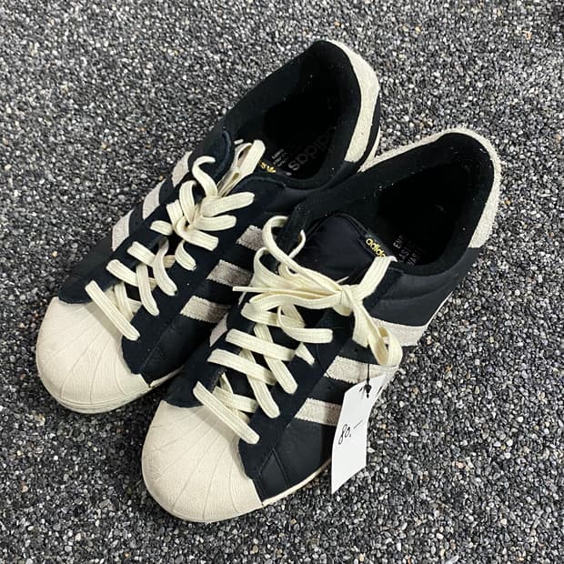 아디다스 슈퍼스타 82 블랙 화이트 b3400