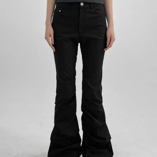 블랙업 케스이 셔링 부츠컷 팬츠