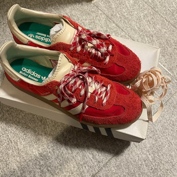 아디다스 x 웨일즈보너 삼바 레드 