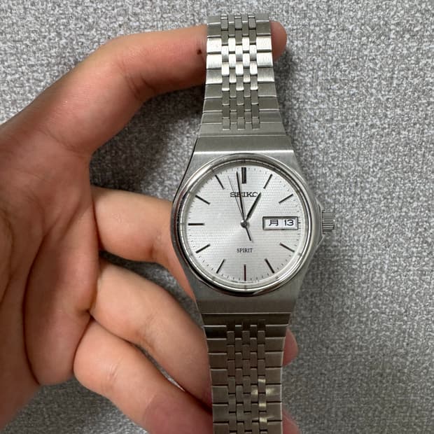 Seiko spirit 쿼츠 빈티지 시계